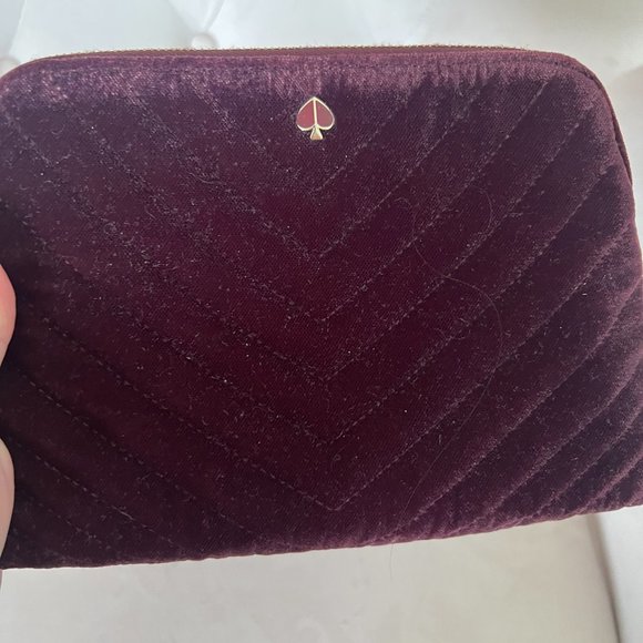 kate spade Amelia Velvet Medium Cosmetic Case bag purple cherrywood nwot - Picture 4 of 13